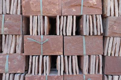 庫存建材雞血紅蘑菇石,雞血紅平板,雞血紅廠家批發(fā)零售圖片_高清圖_細(xì)節(jié)圖-邢臺縣誠磊石材(個體經(jīng)營) -